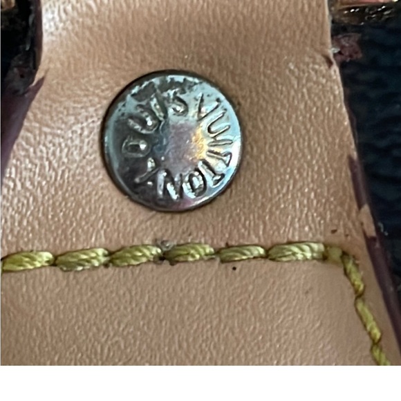 Louise Vuitton leather comparison - Picture 6 of 6